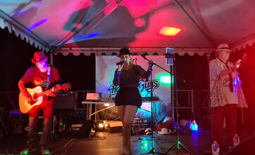 Bref, un groupe Bref, un groupe